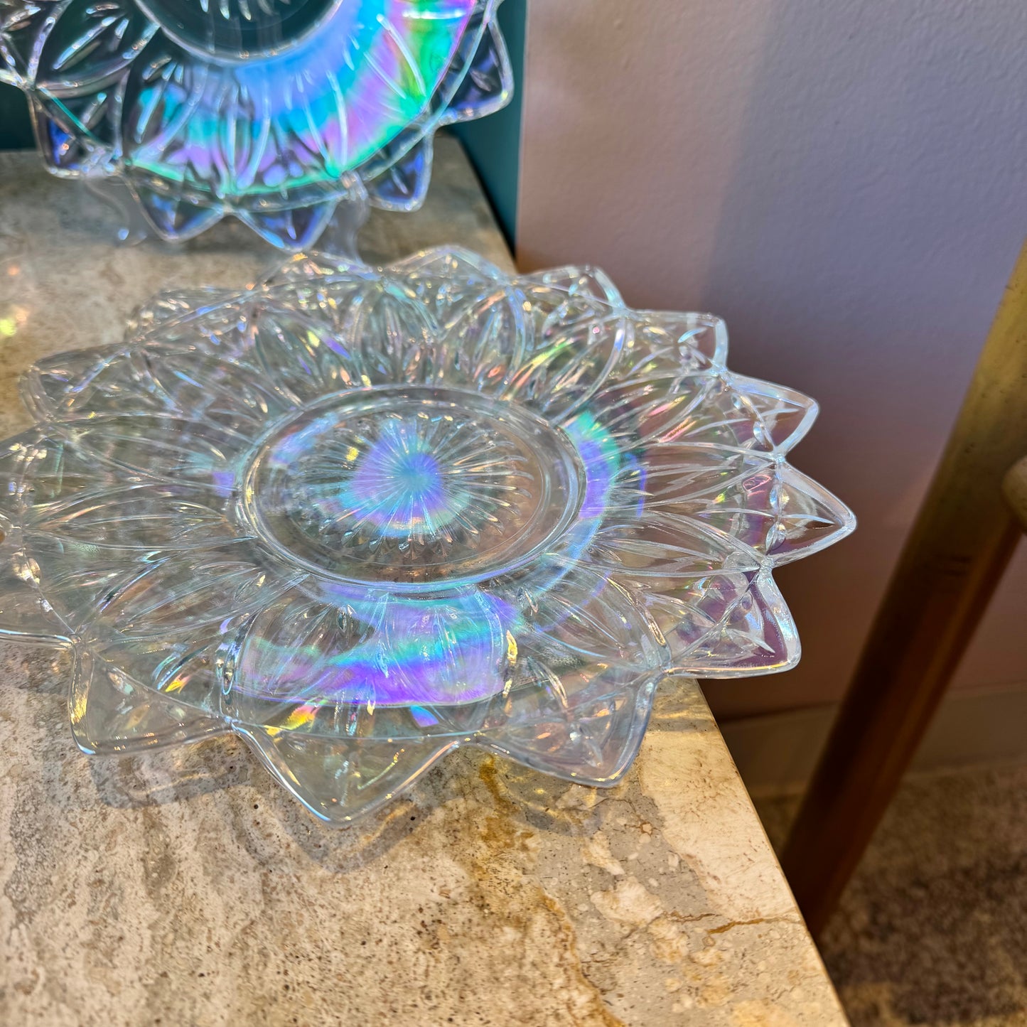 Set of 6 Iridescent Lotus Federal Glass Plates