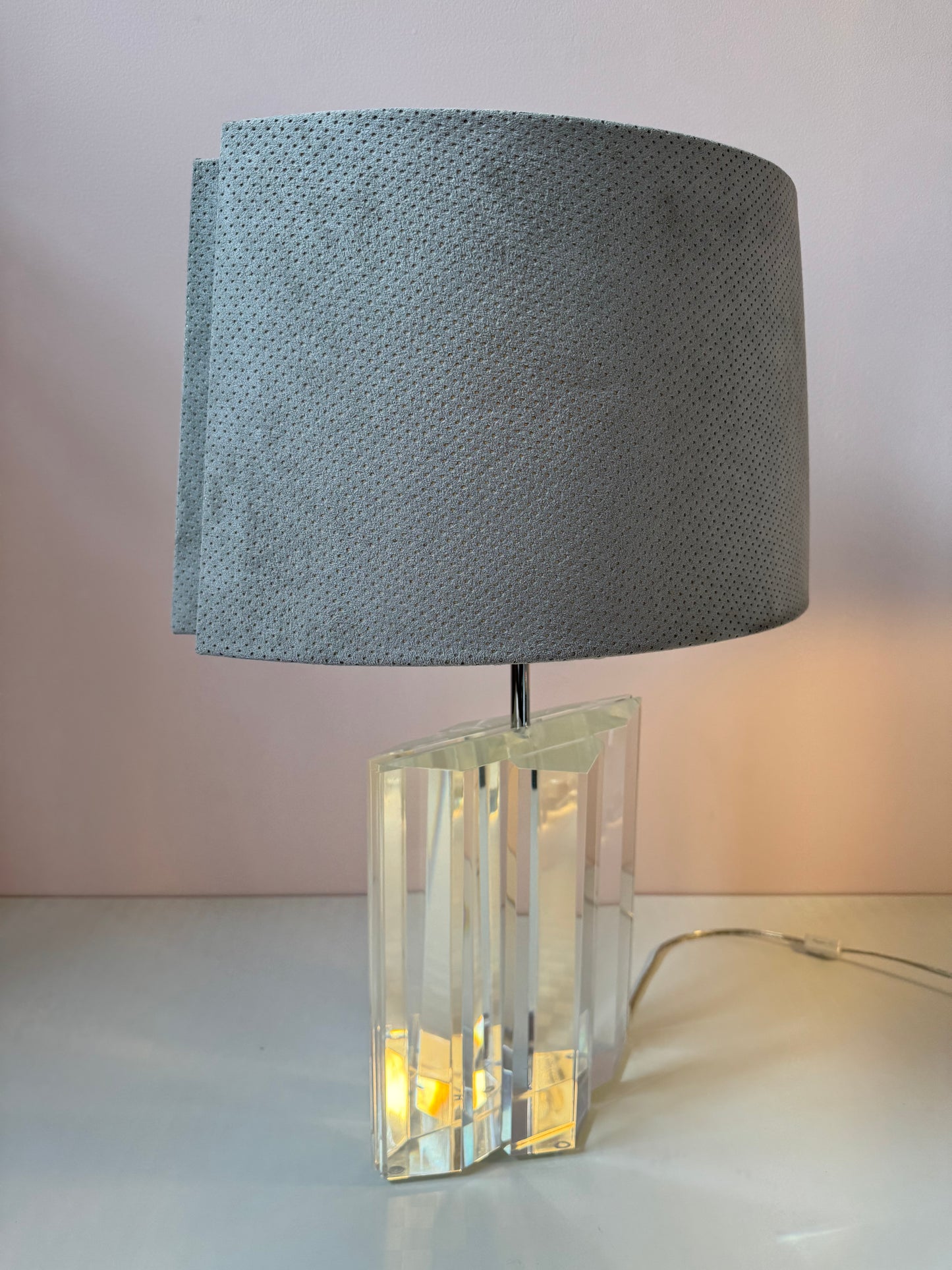 Vintage Lucite Diamond Block Lamp by Les Prismatiques/item