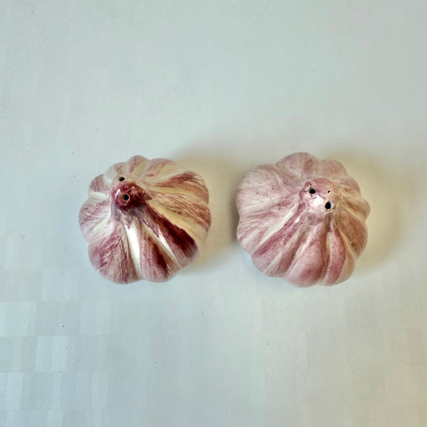 Vintage Ceramic Garlic Bulb Salt & Pepper Shaker Set