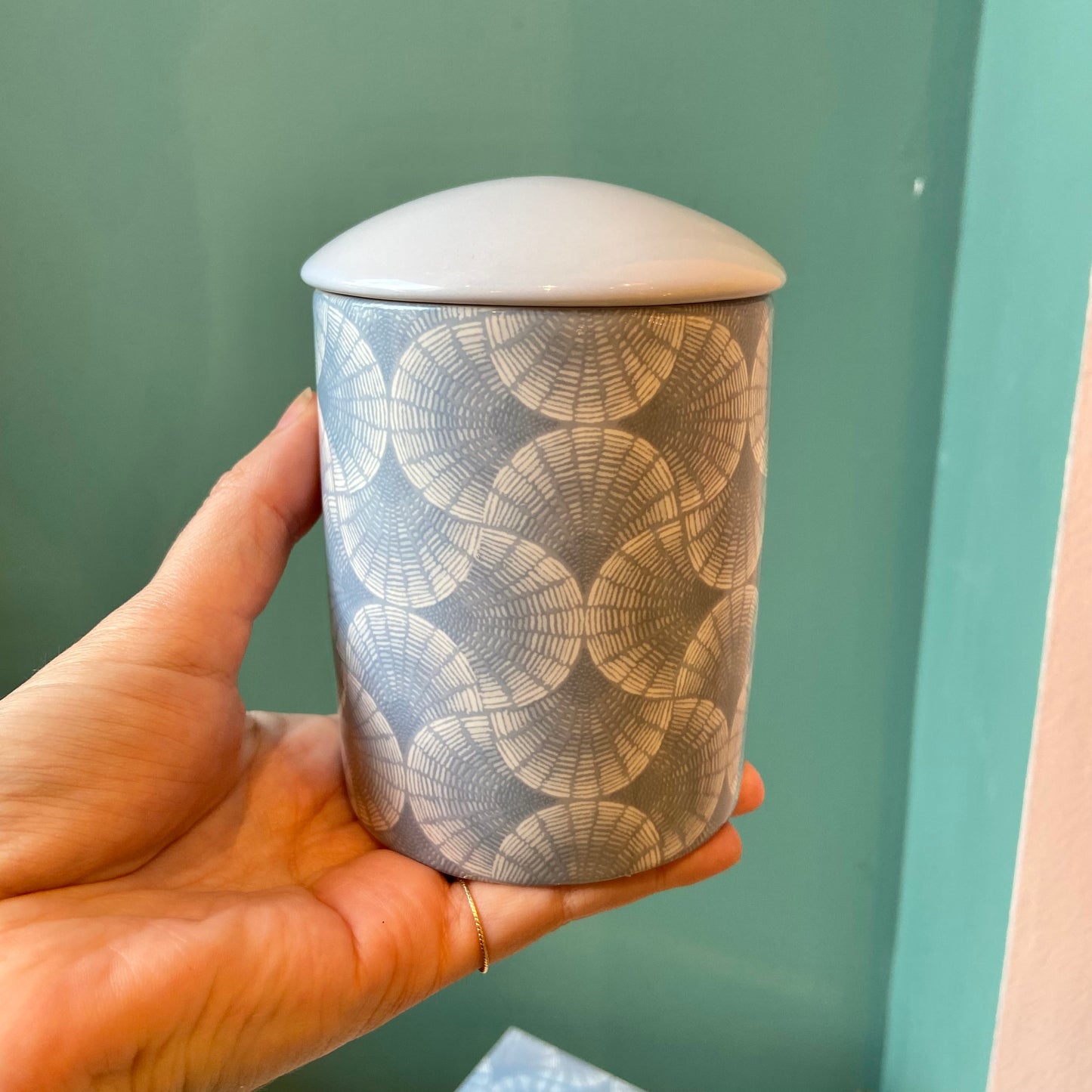 Lori Weitzner Float Medium Ceramic Jar Candle