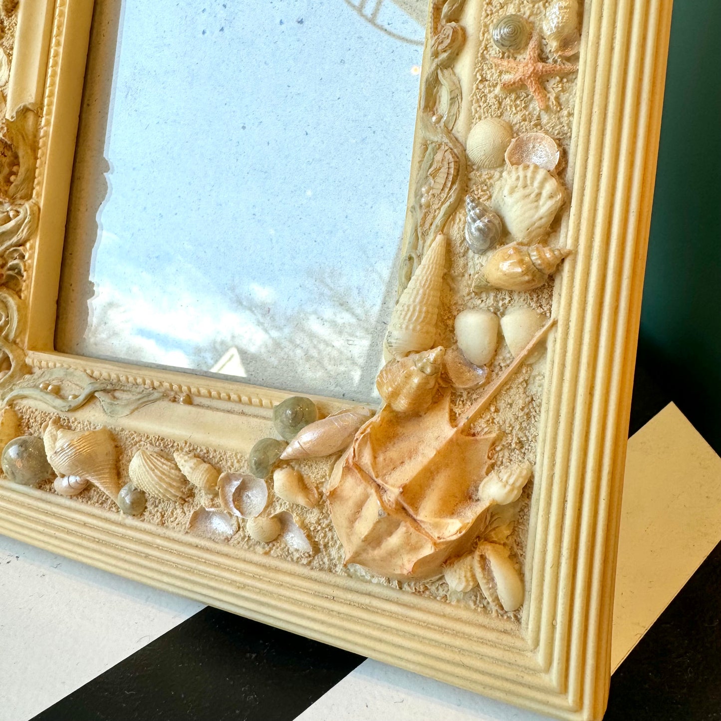 Vintage Ceramic Seashell Picture Frame