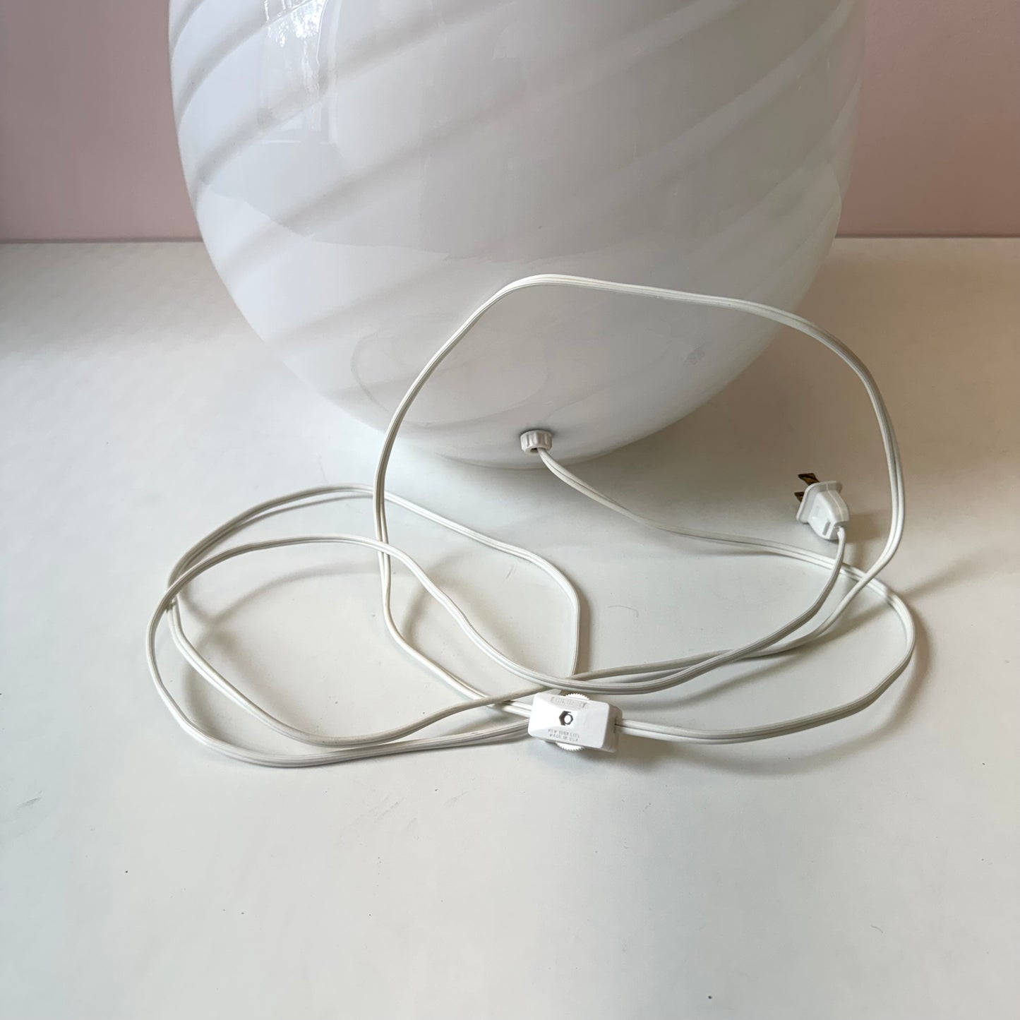 Vintage Large Vetri Murano Glass Egg Lamp