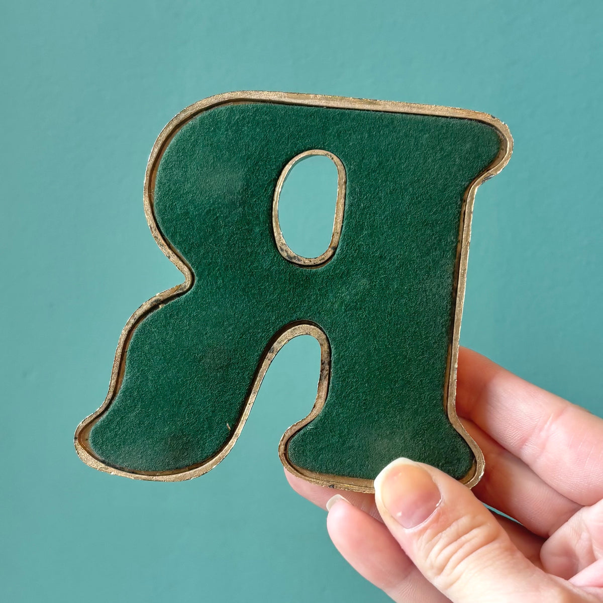 Letter Paperweights Vintage Solid Brass Letter 'R’ Paperweight – The Swan's House