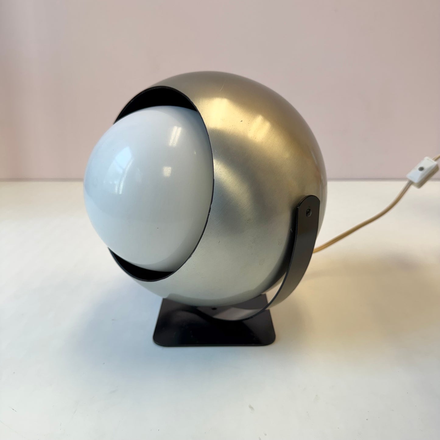Vintage Space Age Eyeball Lamp