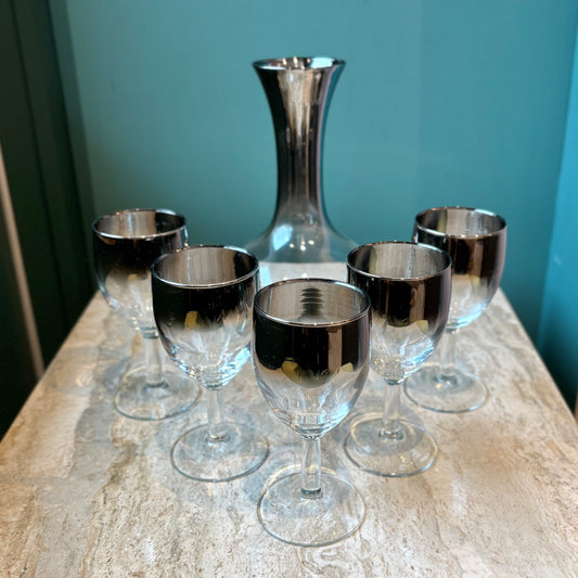 Vintage Dorothy Thorpe Style Glass and Decanter Set