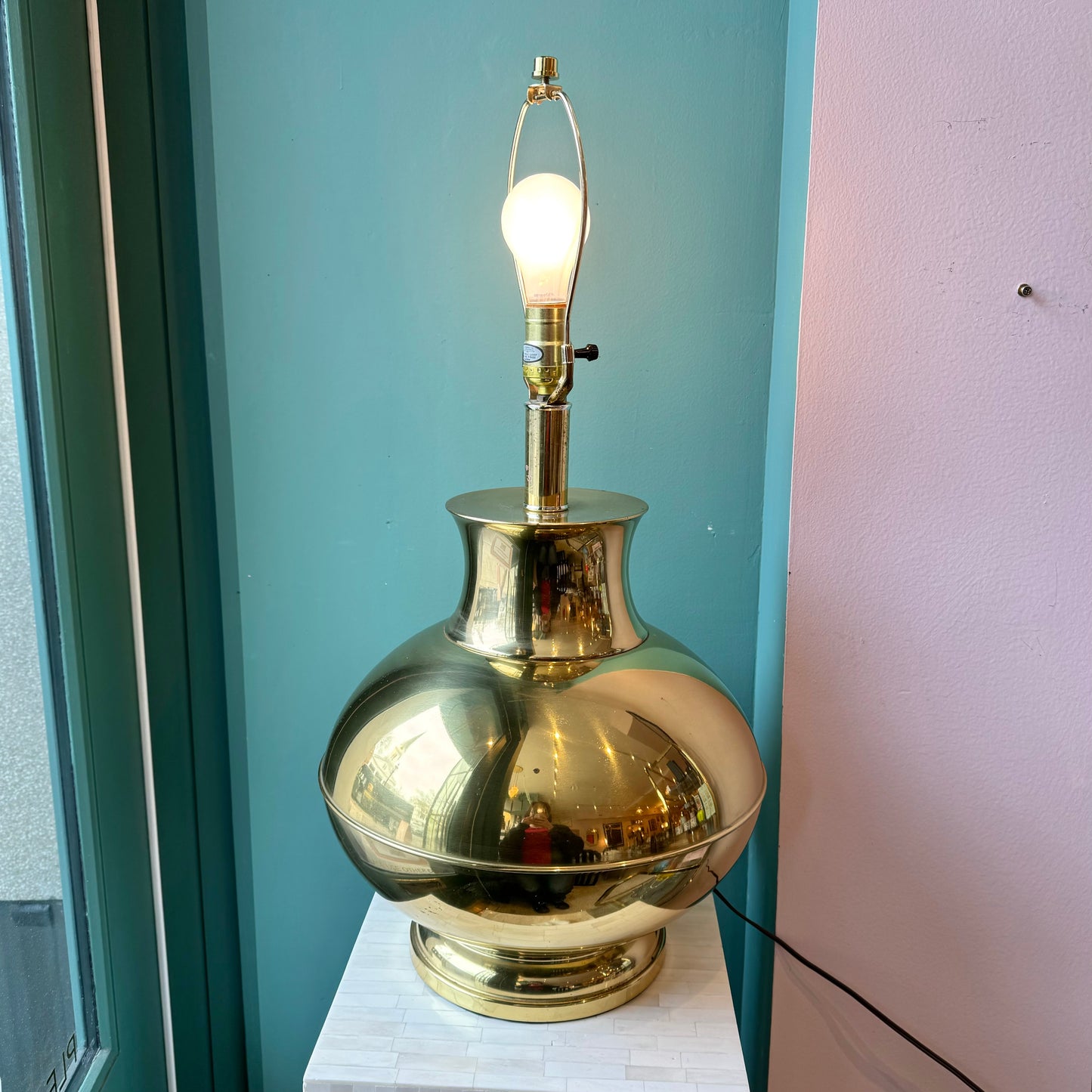 Large Vintage Brass Jar Table Lamp