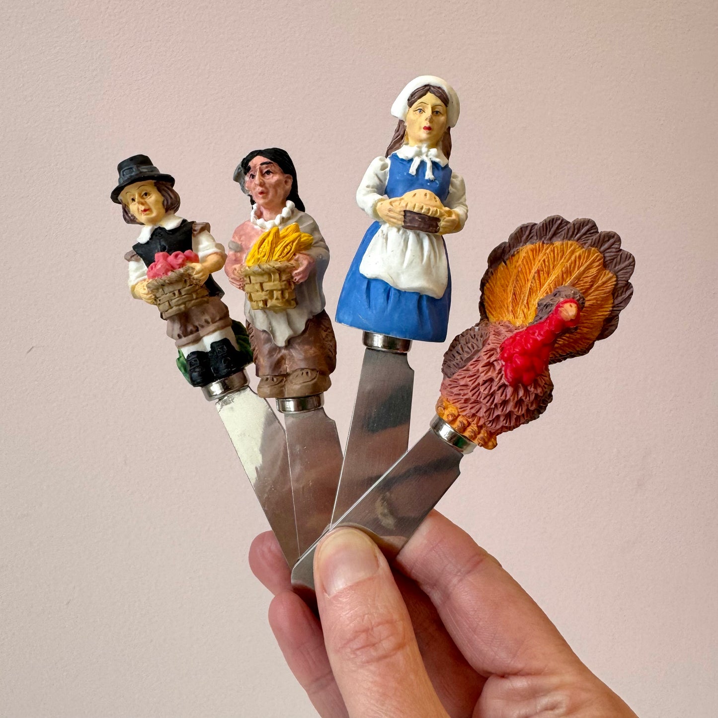 Set of 4 Vintage Thanksgiving Themed Cheese Knives