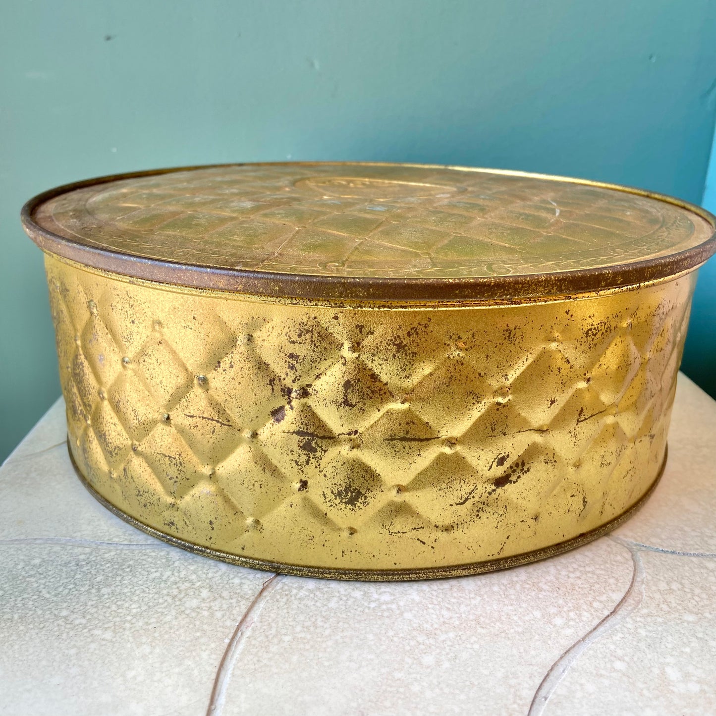 Vintage Country Inn Gold Tin 10.25"D