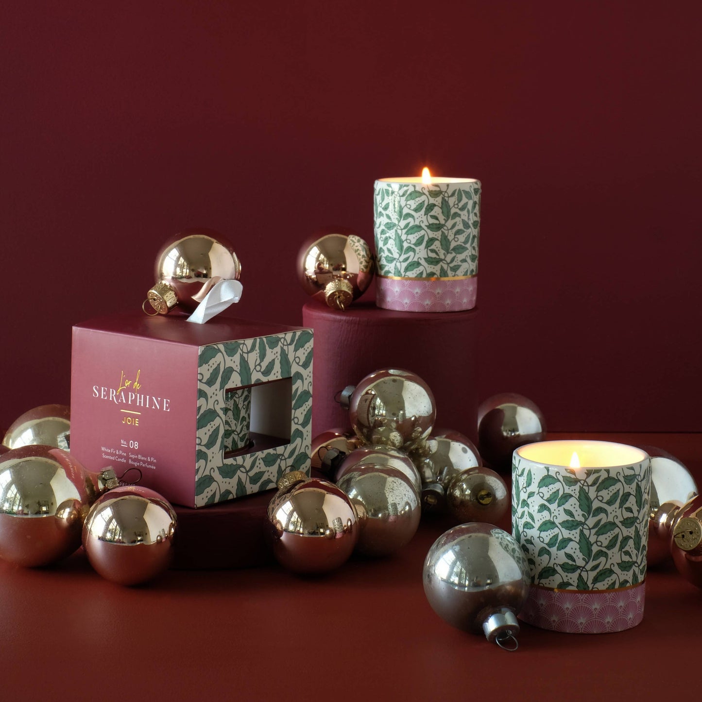 Joie Holiday Ornament Candle