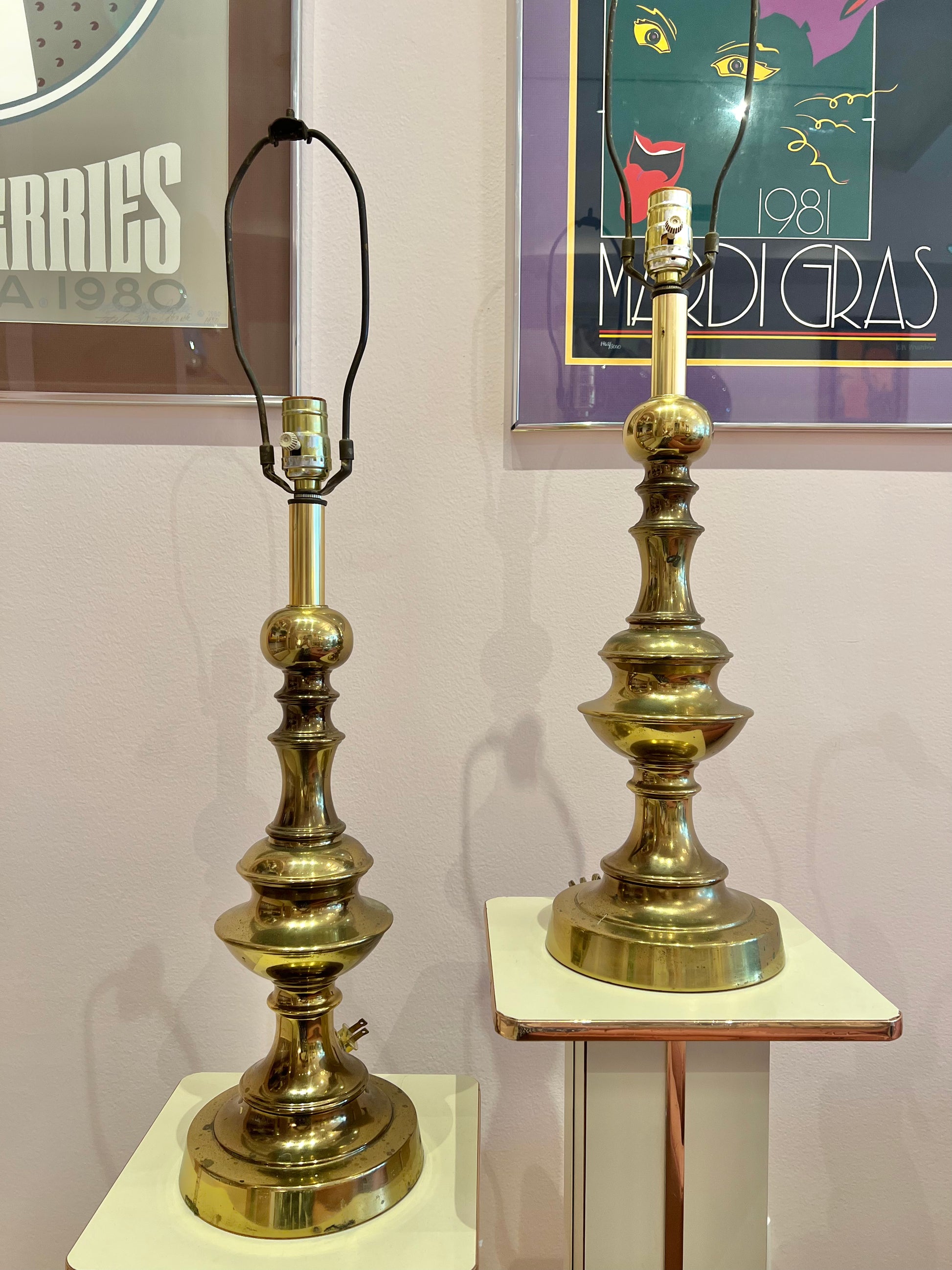 Pair of Mid Century Brass Stiffel Table Lamps – The Swan's House